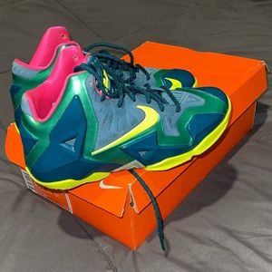 Nike Lebron XI